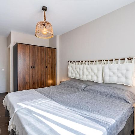 Bonito Apartamento En La Playa Con Piscina ตอร์เรนูเอวา ภายนอก รูปภาพ